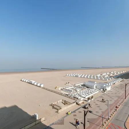 Appartement Charming Sea-view In Knokke-duinbergen *